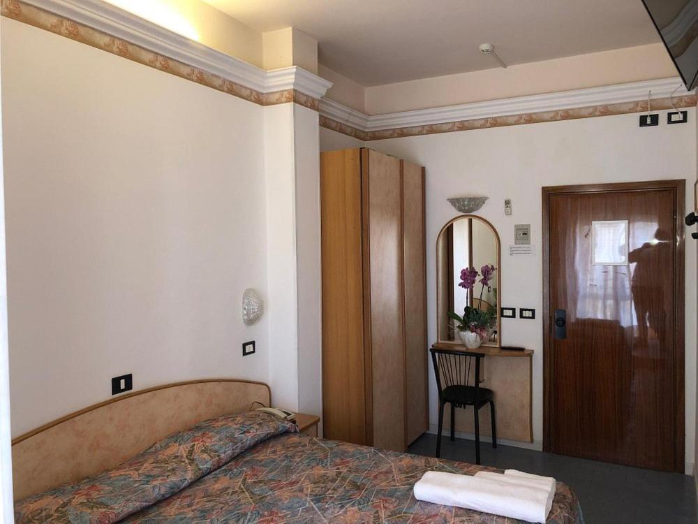 Hotel Augustus Gatteo a Mare Exterior foto